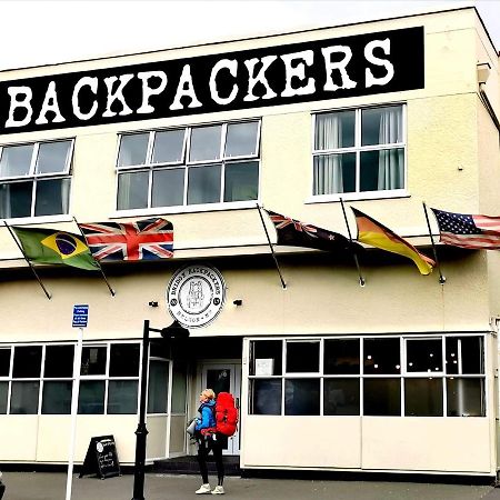 Hostel Bridge Backpackers Nelson Exterior foto The hostel in 2012